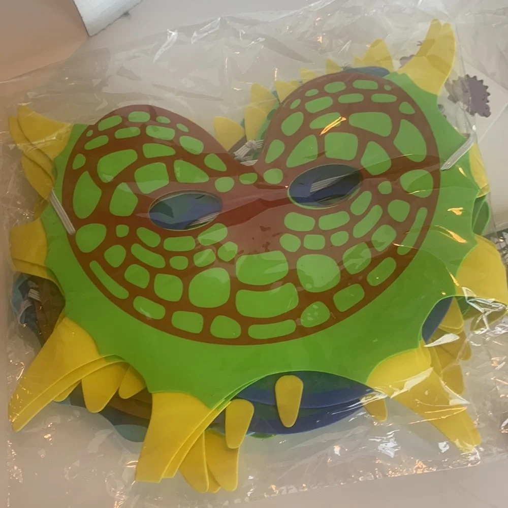 Dinosaur Party Supplies Set Masks Snap Bracelets Stamps Key Chains Tattoos Boxes